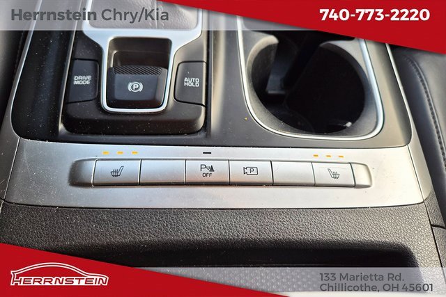 Used 2024 Kia Carnival LX image 21