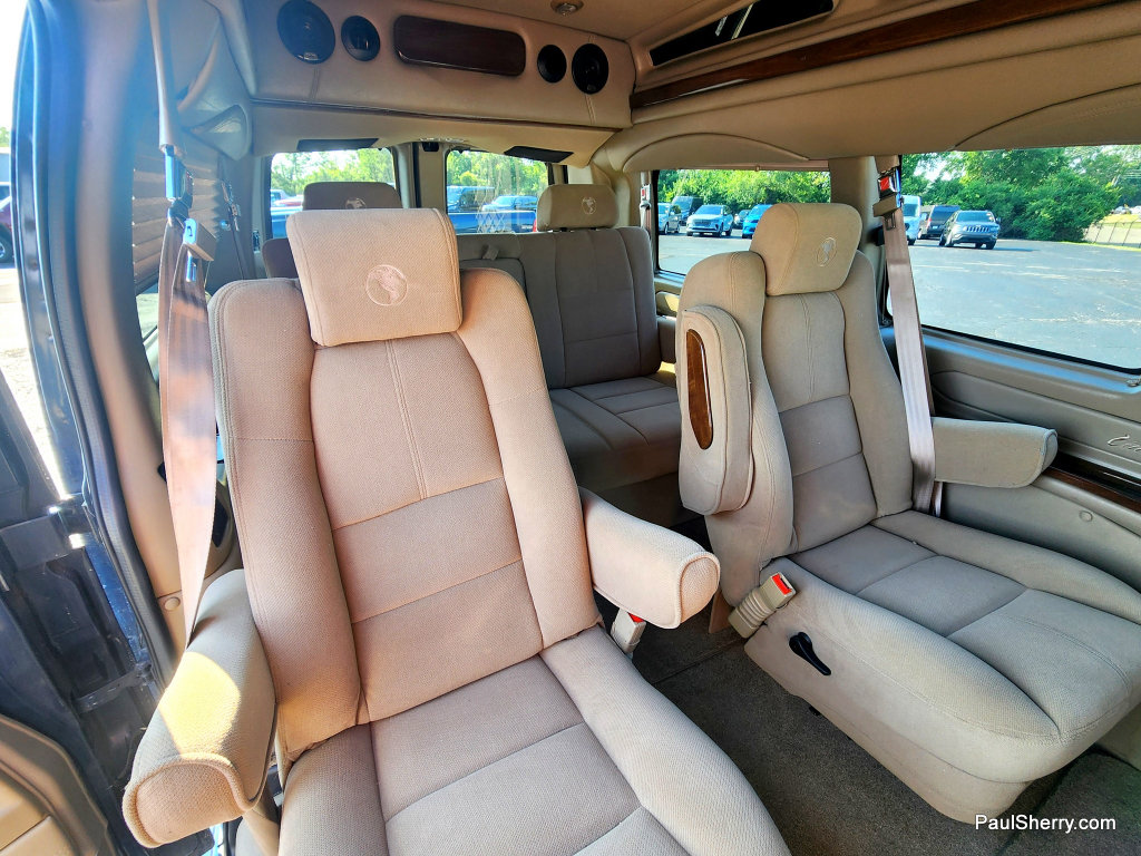 Used 2015 Chevrolet Express 2500 RWD image 43