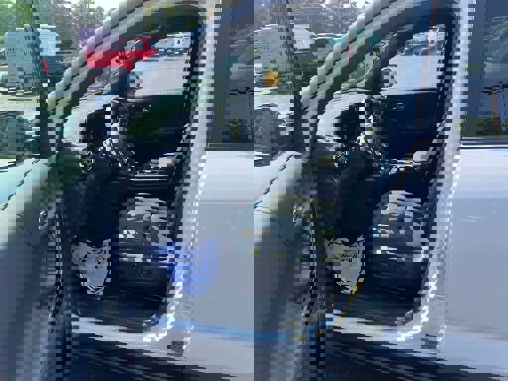 New 2026 Chevrolet Equinox LT w/ Convenience Package II image 16