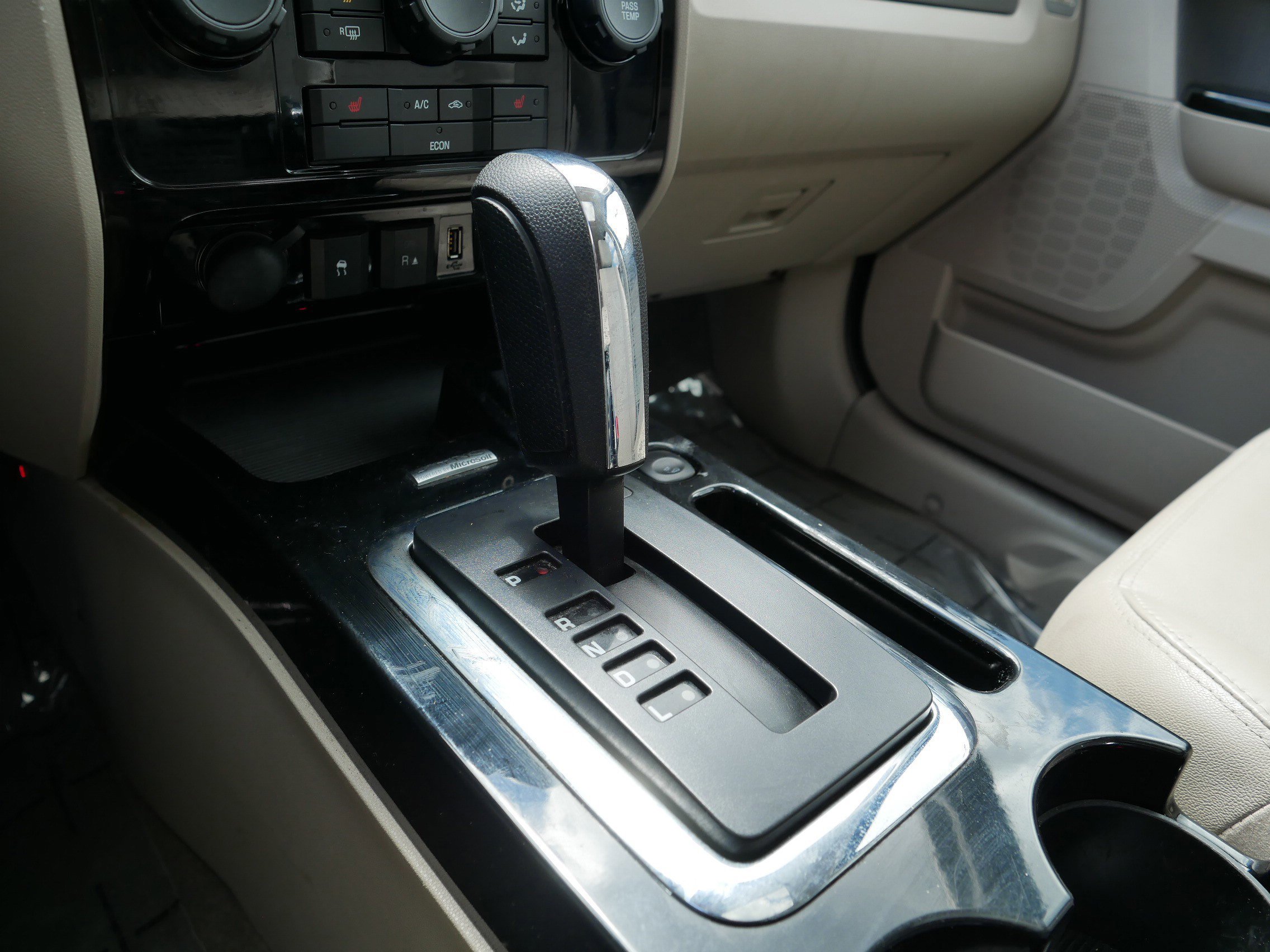 Used 2009 Ford Escape 2WD Hybrid image 29