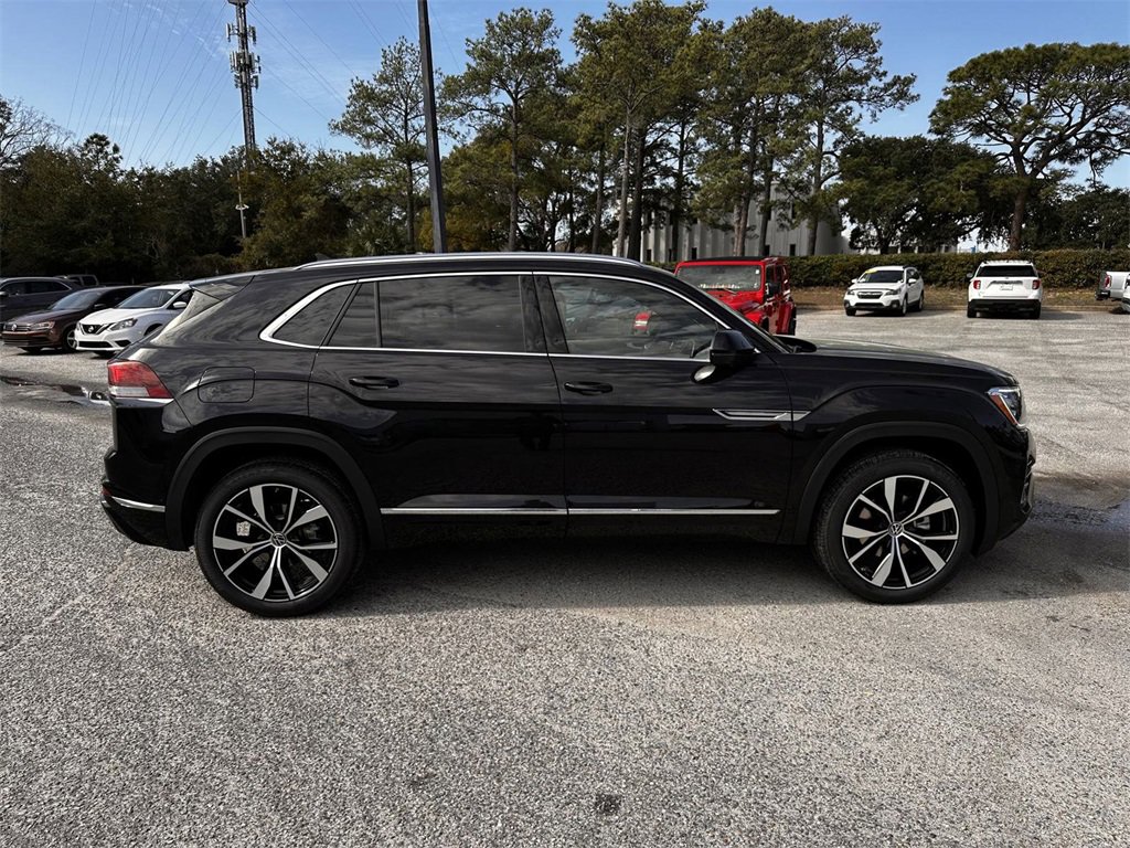 New 2025 Volkswagen Atlas Cross Sport SEL Premium R-Line image 5