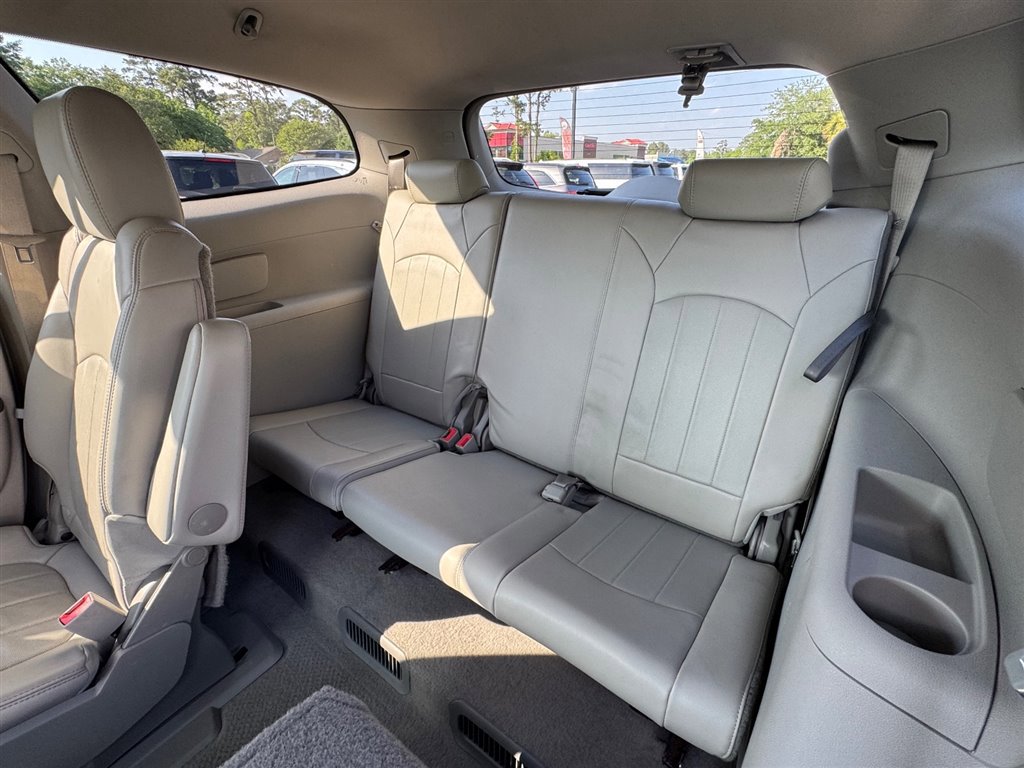 Used 2014 Buick Enclave Leather FWD image 22