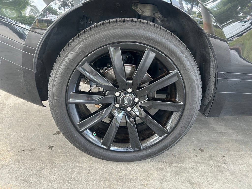 Used 2019 Land Rover Range Rover Velar R-Dynamic SE AWD/4WD image 24