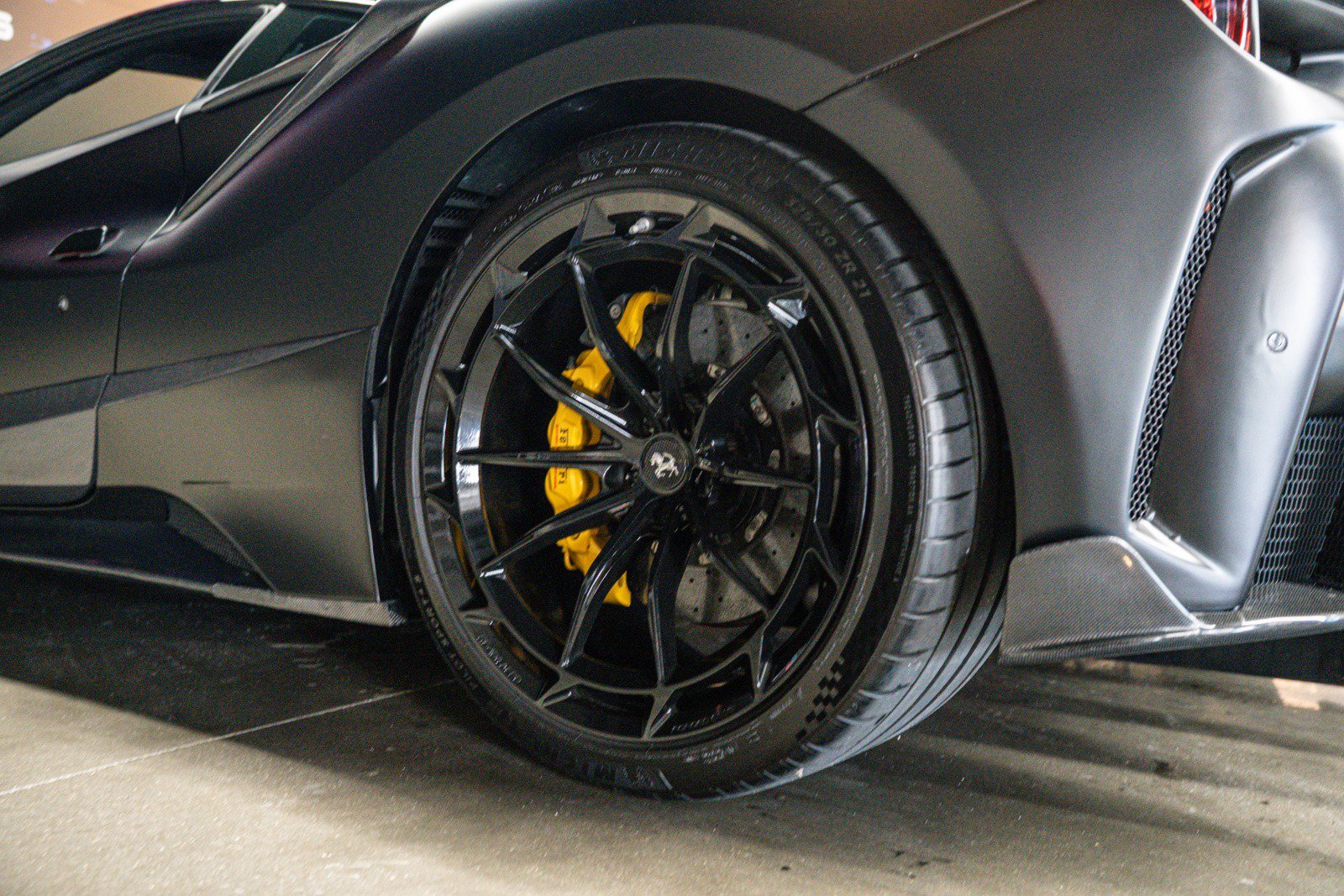 Used 2016 Ferrari 488 GTB RWD image 17