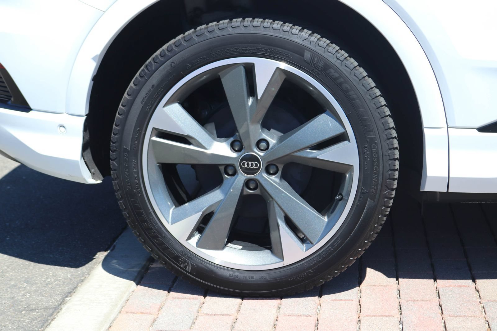 Certified 2023 Audi Q4 e-tron Premium Plus w/ Premium Plus AWD/4WD image 10