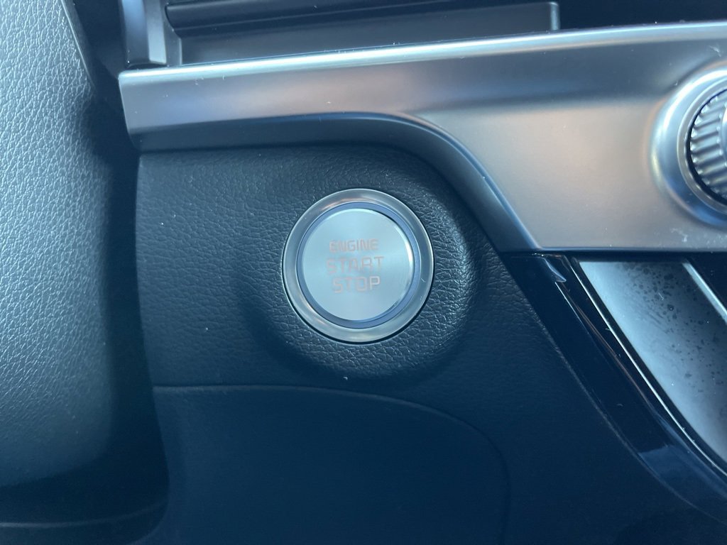 Used 2025 Kia Telluride S image 13