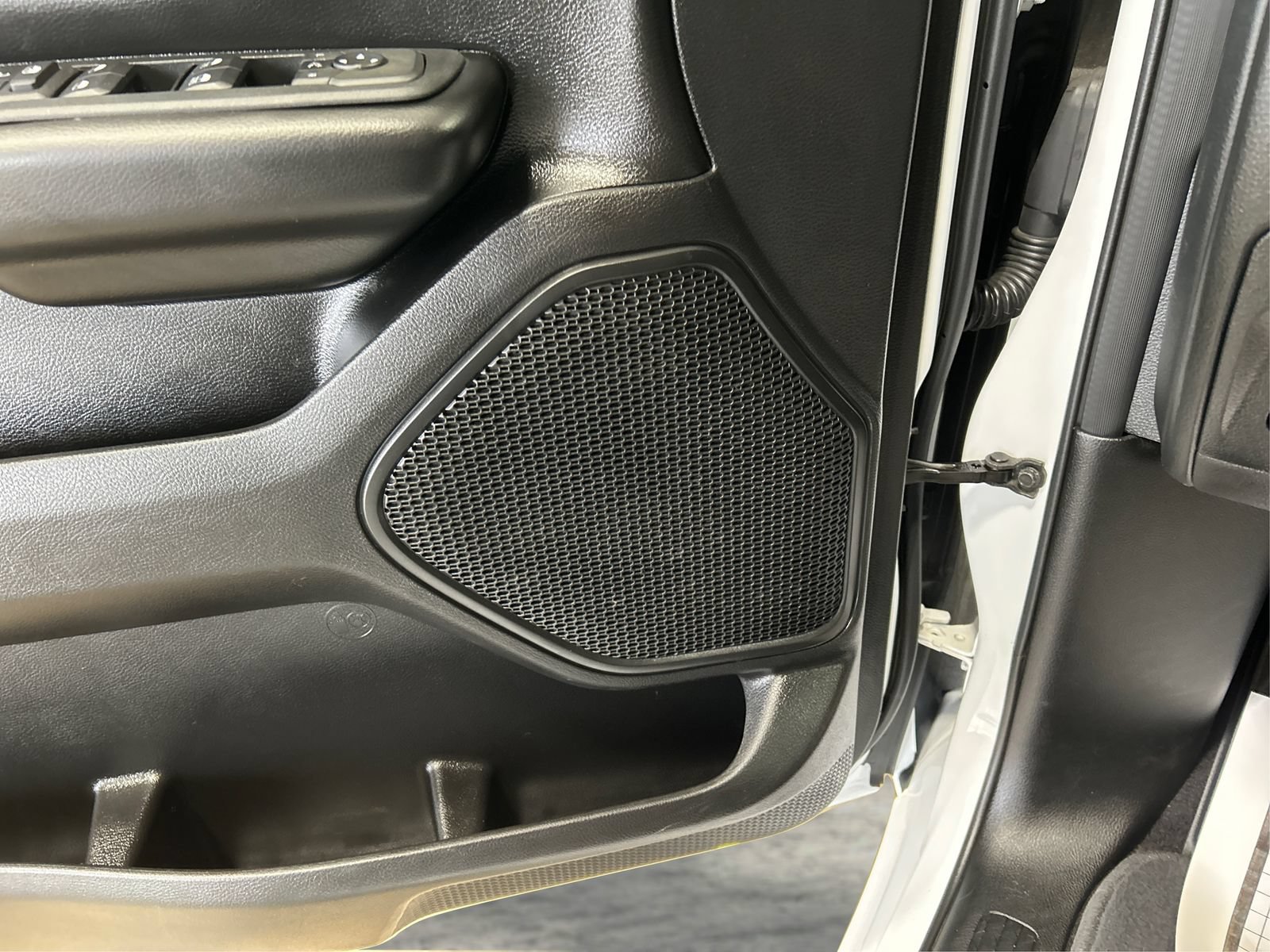Used 2025 RAM 1500 Big Horn AWD/4WD image 31