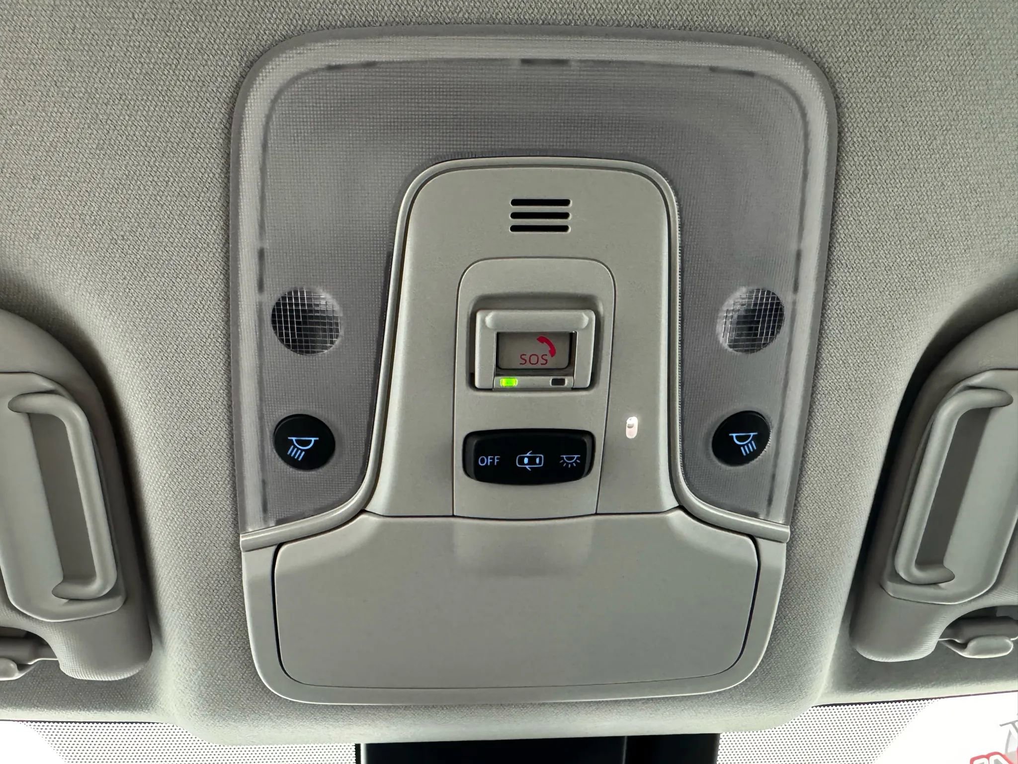 Used 2022 Toyota Prius Prime LE FWD image 23