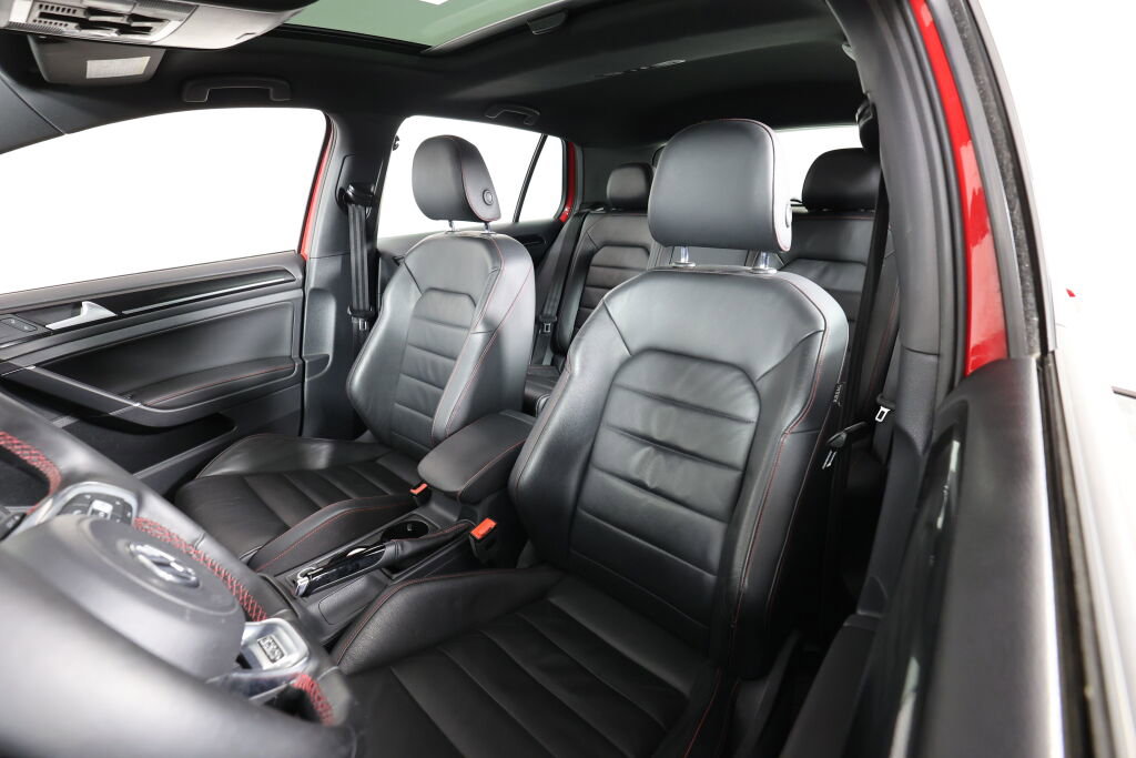 Used 2016 Volkswagen GTI Autobahn image 11