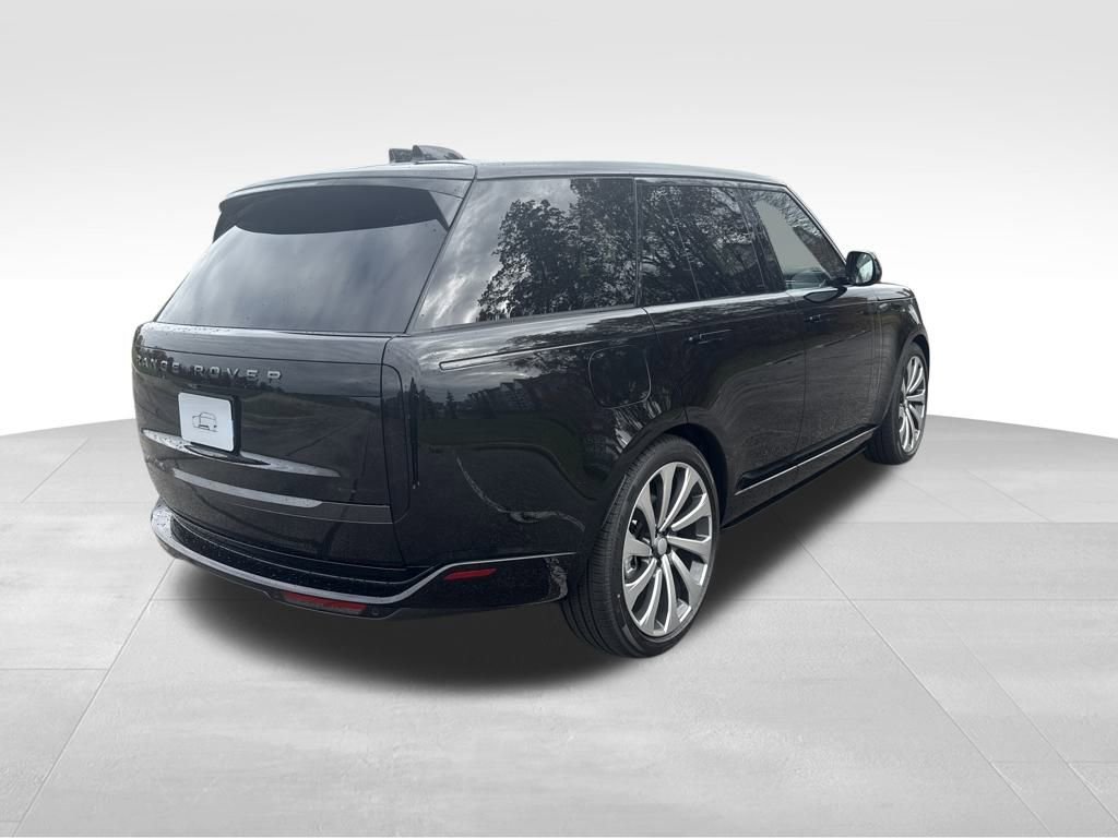New 2025 Land Rover Range Rover SE image 7