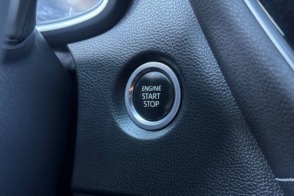 Certified 2023 Toyota Corolla SE image 22