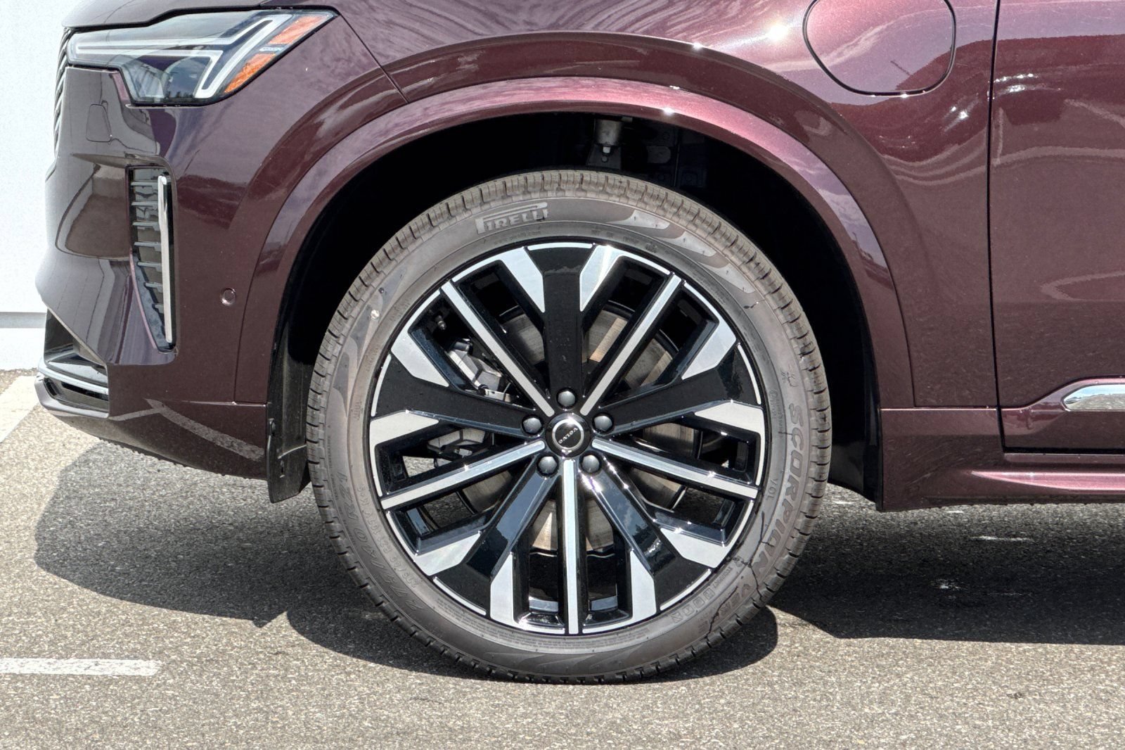 New 2026 Volvo XC90 T8 Plus w/ Protection Package AWD/4WD image 34