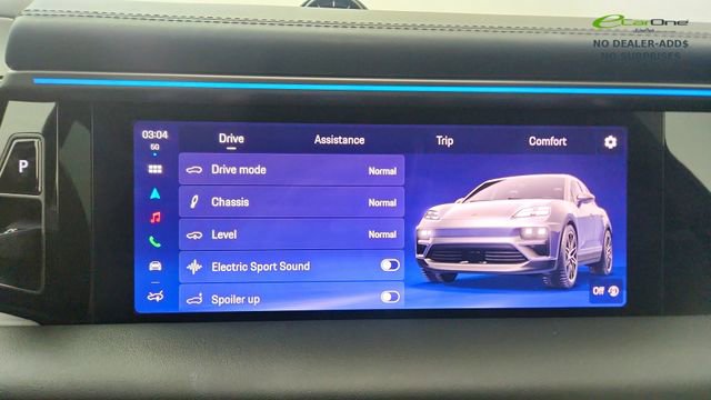 Used 2025 Porsche Macan Electric RWD image 53
