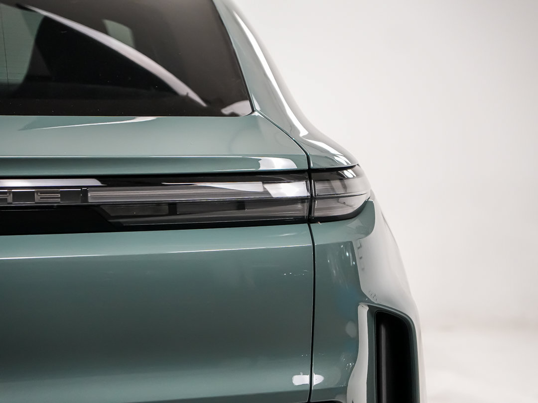 New 2026 Porsche Cayenne Turbo AWD/4WD image 12