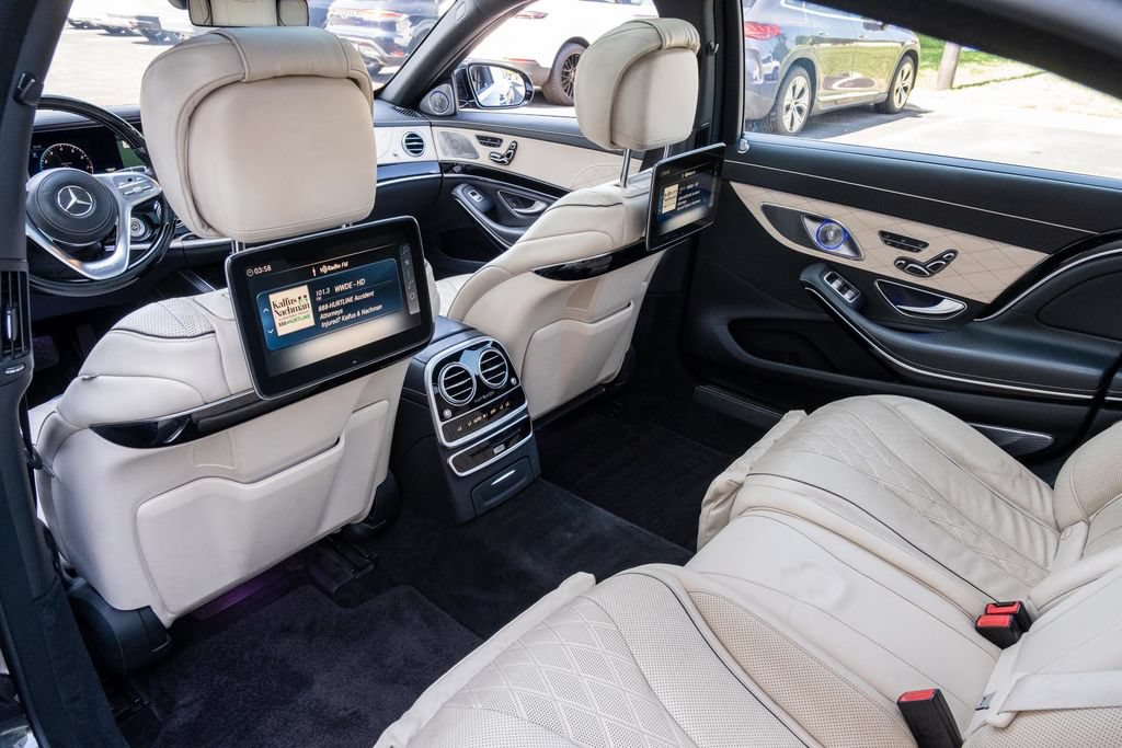 Used 2018 Mercedes-Benz Maybach S 560 4MATIC image 41