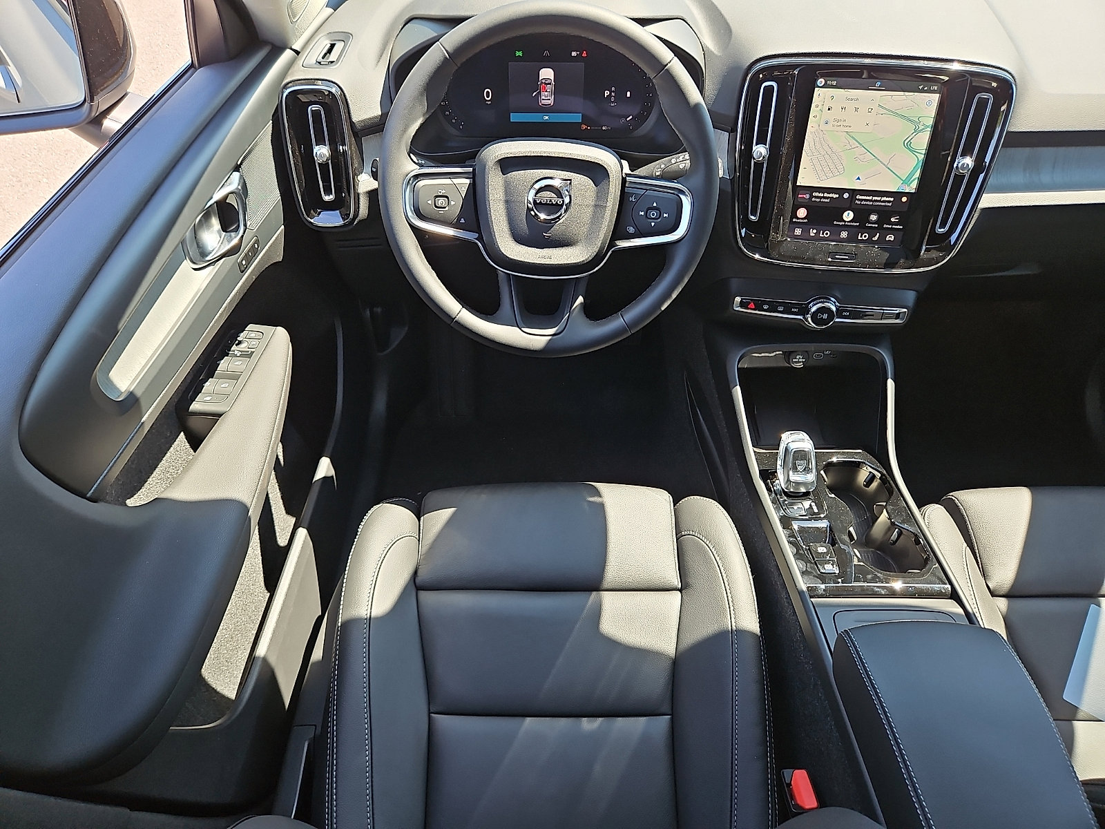 New 2026 Volvo XC40 B5 Plus w/ Protection Package Premier AWD/4WD image 9