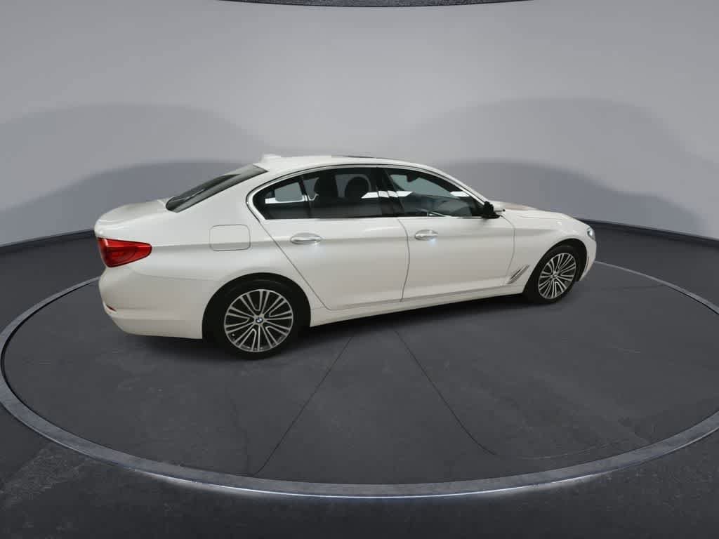 Used 2018 BMW 530i xDrive AWD/4WD image 9