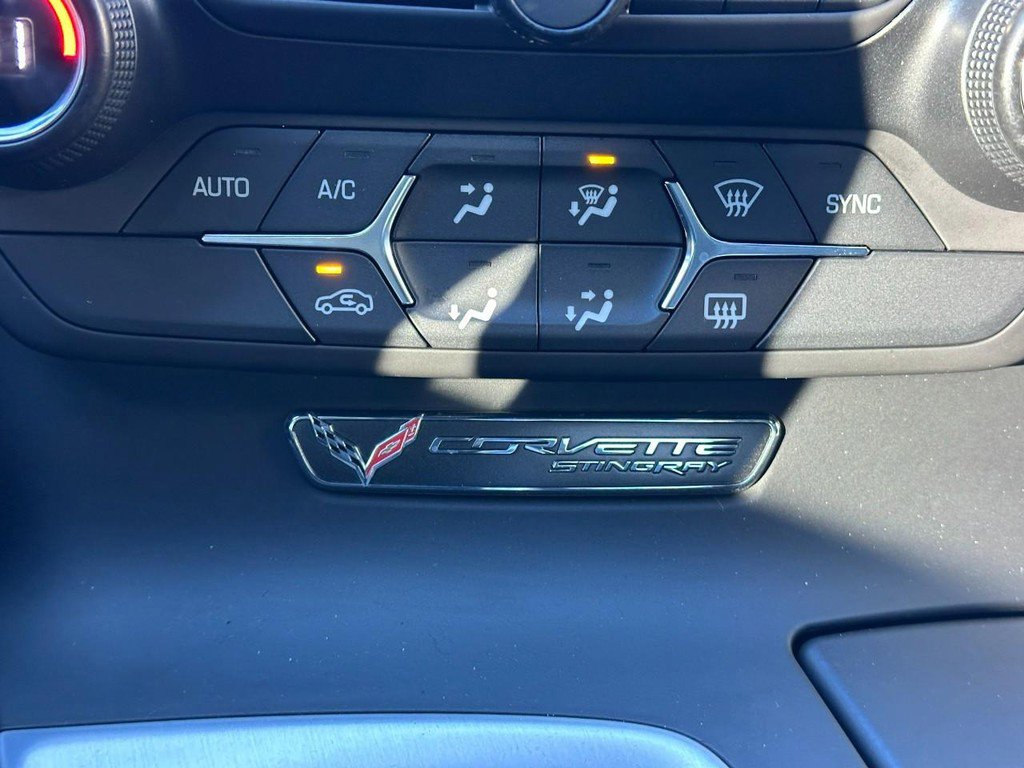 Used 2016 Chevrolet Corvette Stingray Coupe w/ Carbon Flash Badge Package image 20