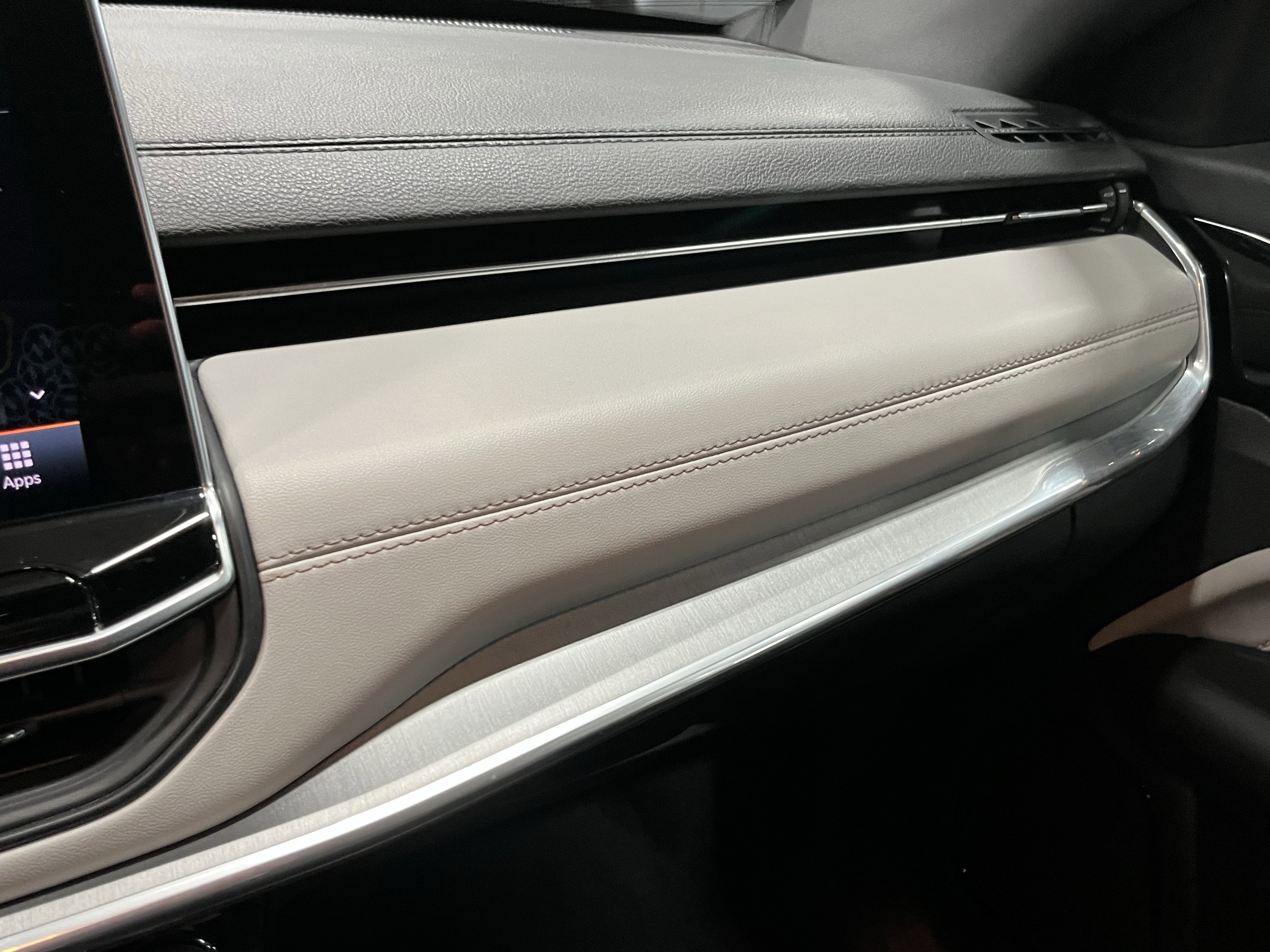 Certified 2024 Jeep Compass Limited image 24