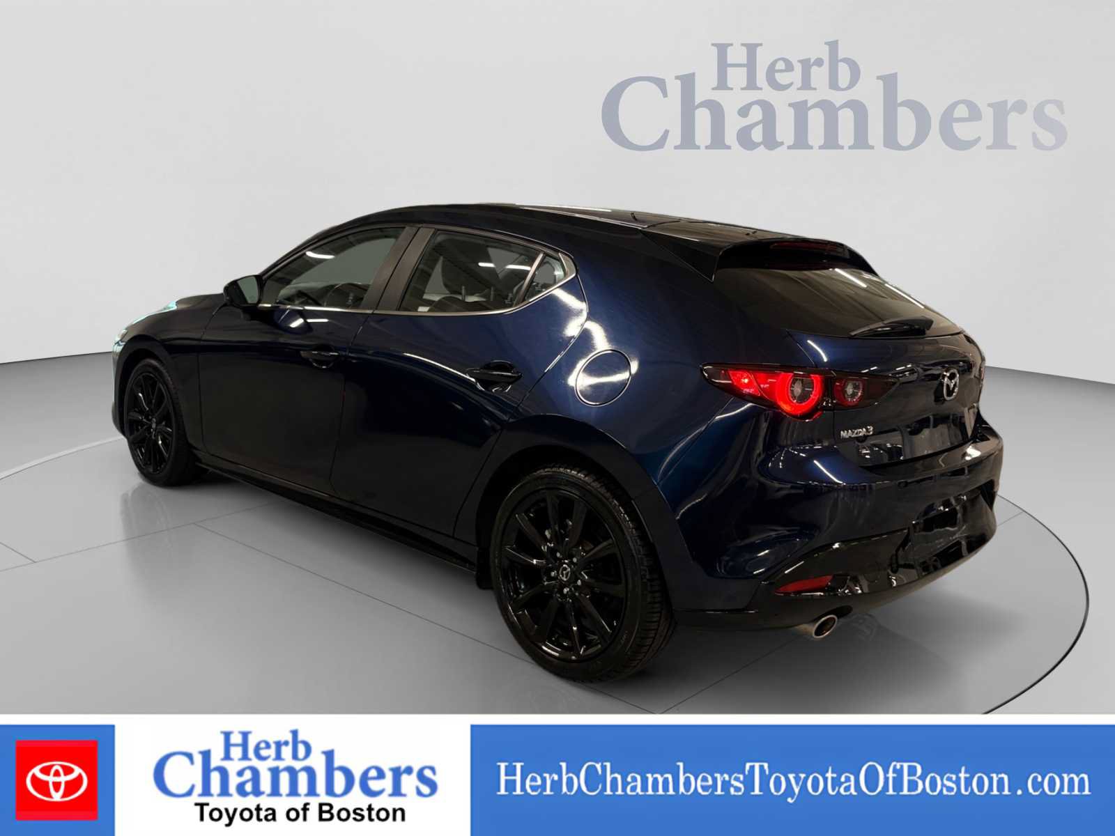 Used 2025 MAZDA MAZDA3 s Sport FWD image 3