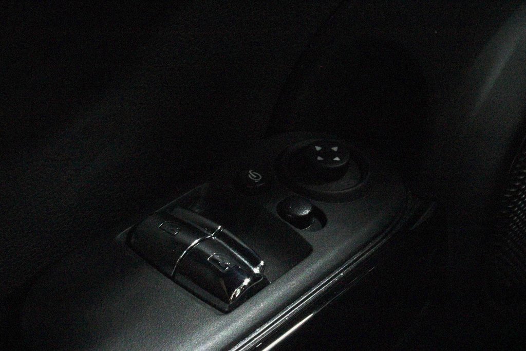 Used 2023 MINI Cooper S image 25