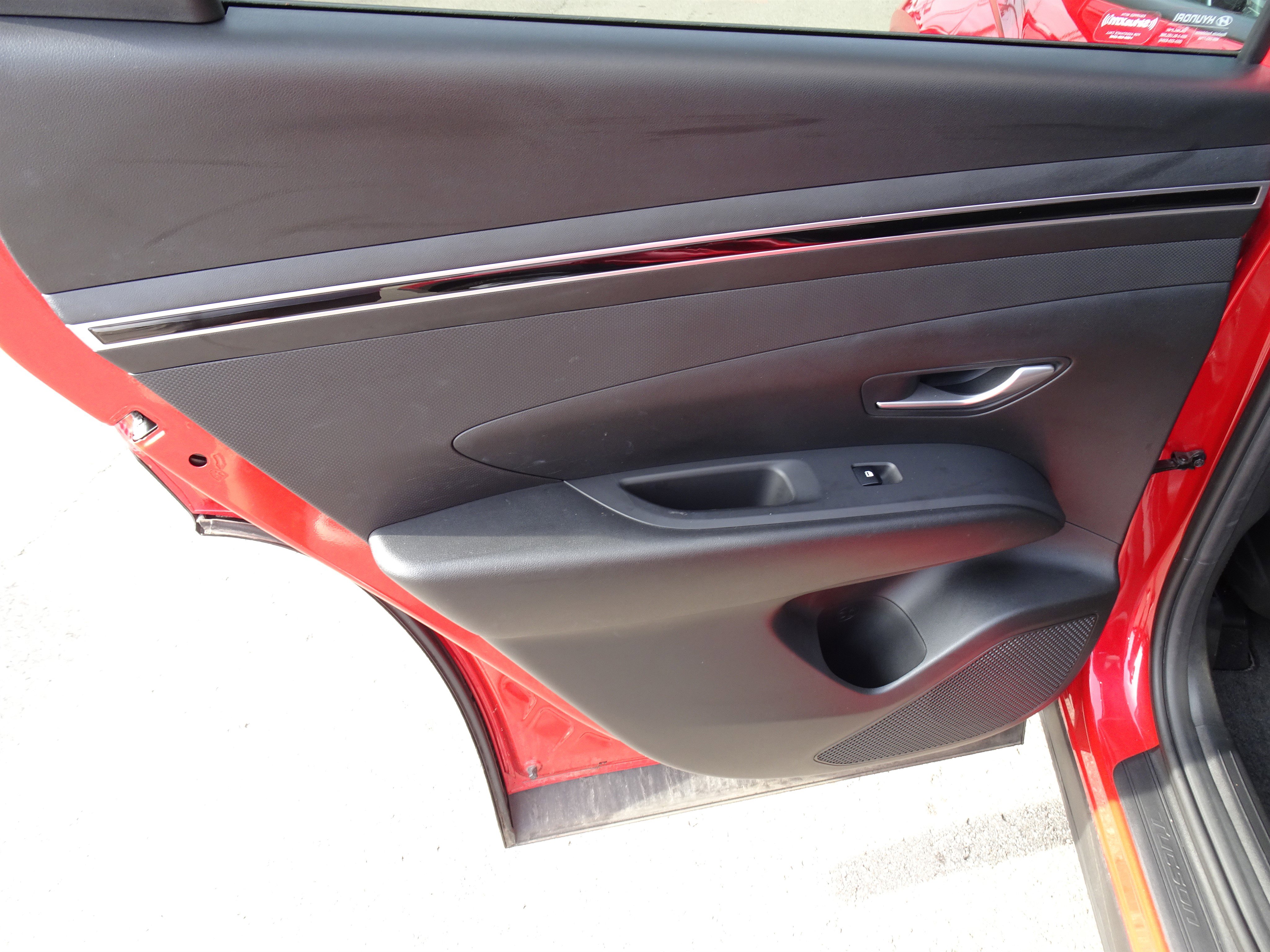 Used 2023 Hyundai Tucson SEL image 16