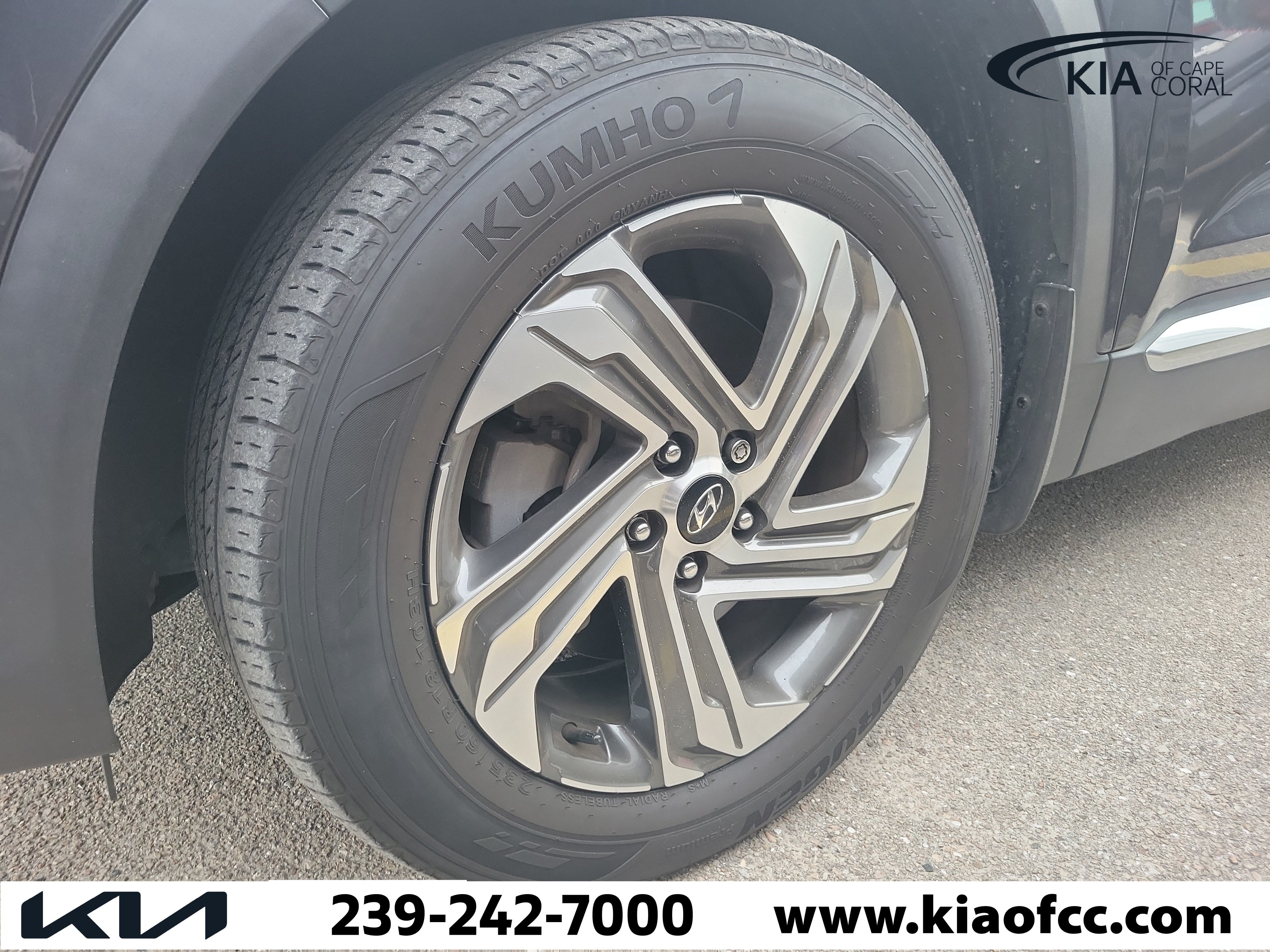 Used 2021 Hyundai Santa Fe SEL w/ Convenience + Premium Package FWD image 7