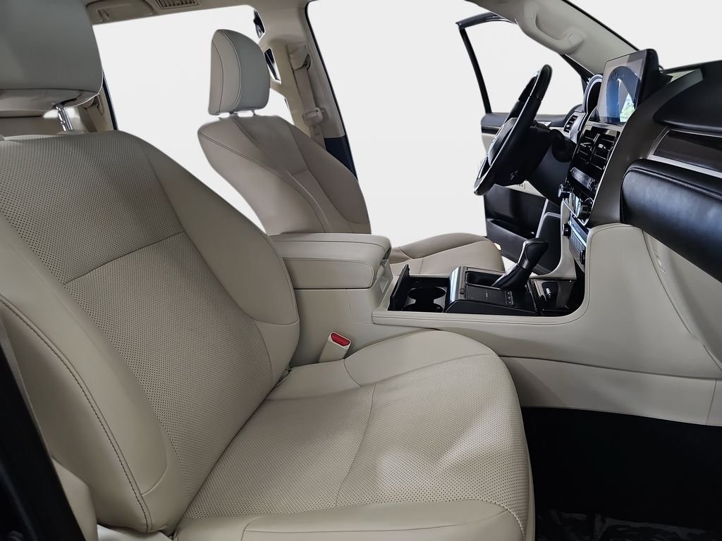 Certified 2023 Lexus GX 460 Premium w/ Premium Package AWD/4WD image 10