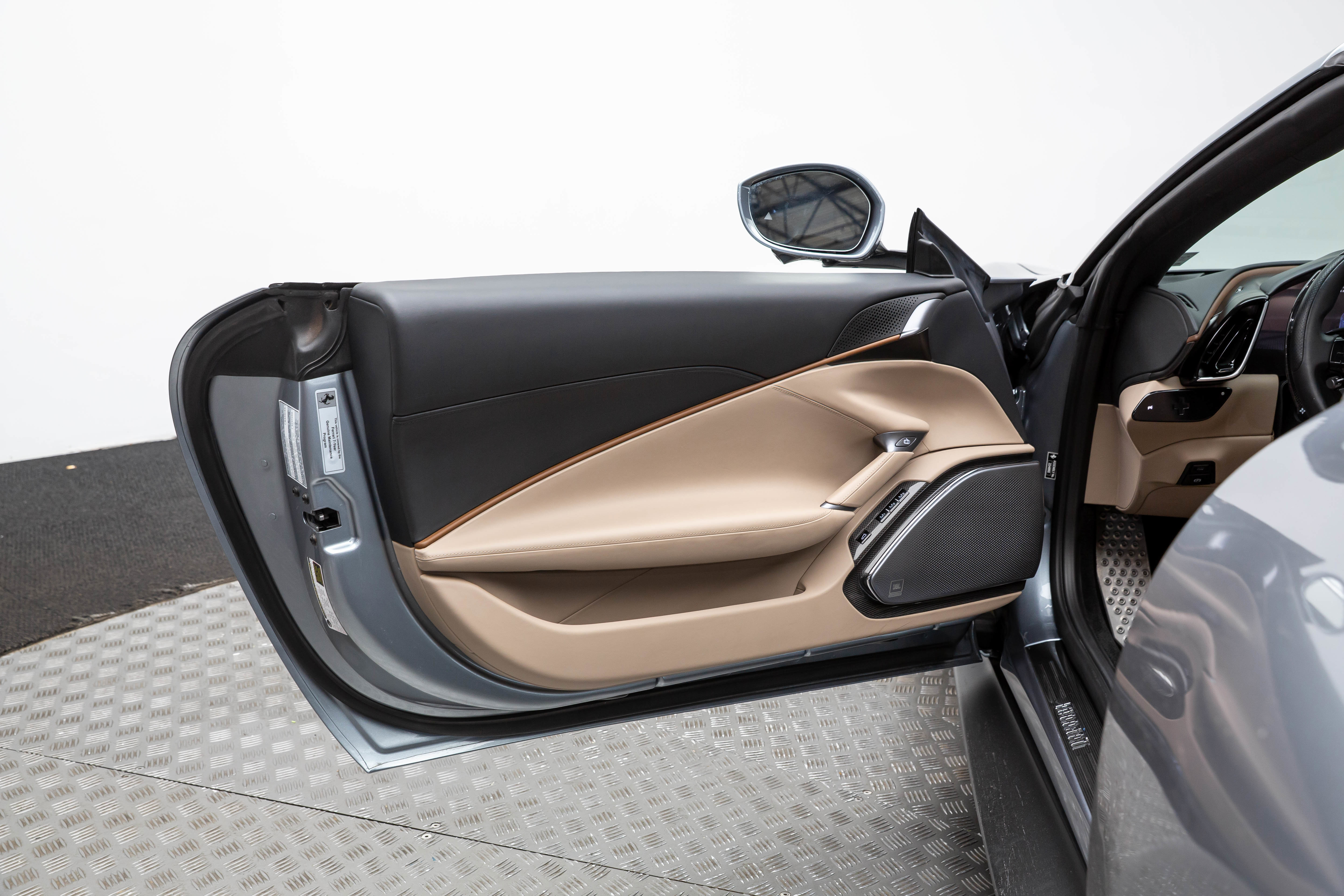 Certified 2024 Ferrari Roma Spider image 12