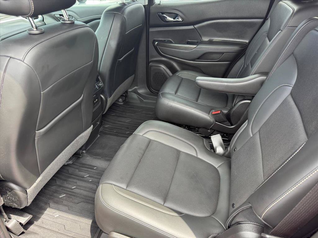 Used 2022 GMC Acadia SLT w/ Elevation Edition AWD/4WD image 11