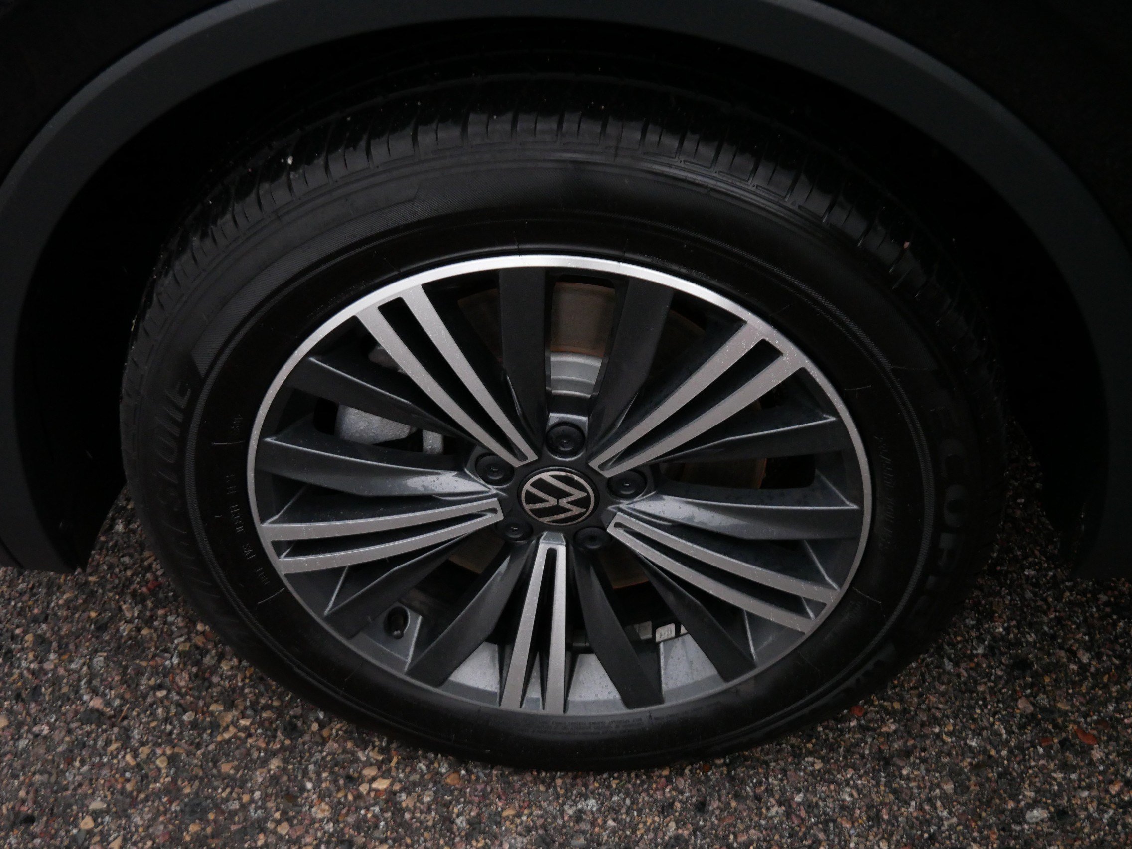 Certified 2024 Volkswagen Tiguan Wolfsburg Edition AWD/4WD image 15