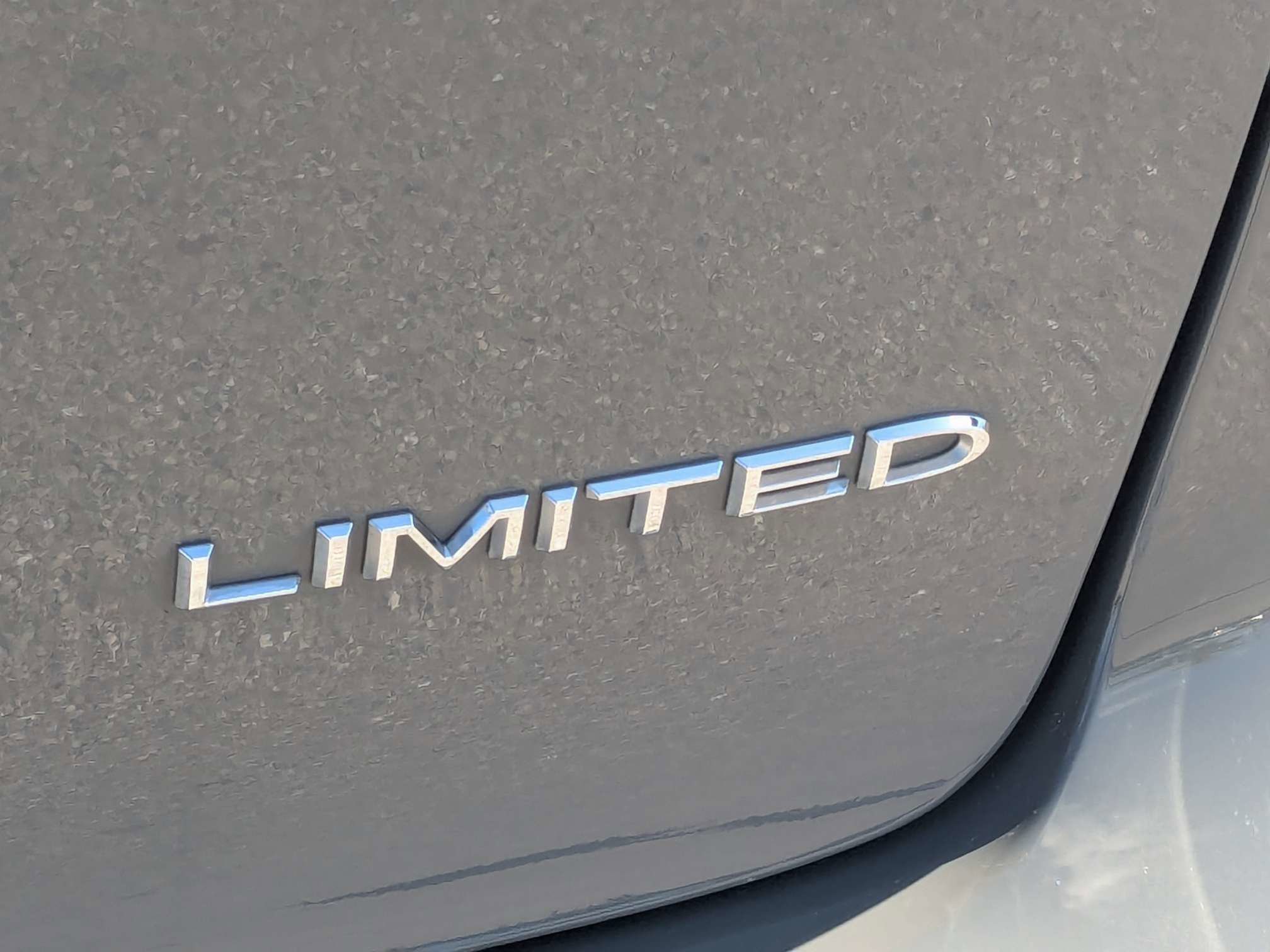 Used 2023 Chrysler Pacifica Limited FWD image 14