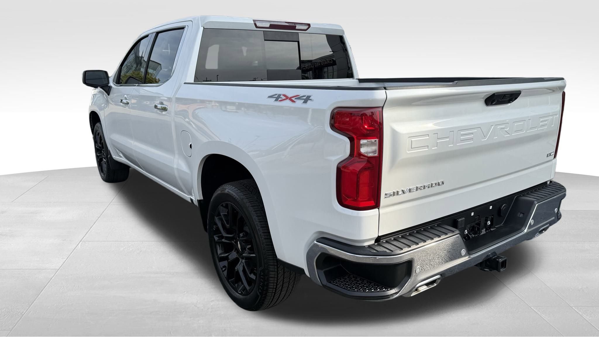 Used 2023 Chevrolet Silverado 1500 LTZ w/ LTZ Convenience Package II image 14