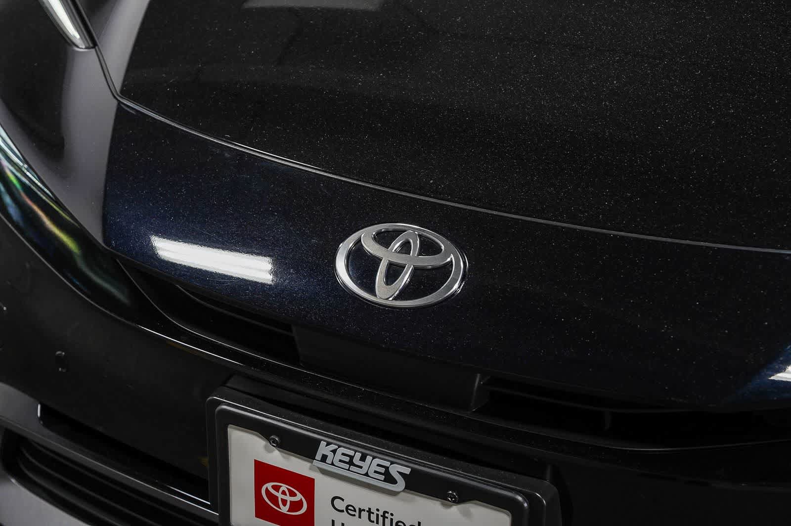 Certified 2023 Toyota Prius XLE FWD image 9