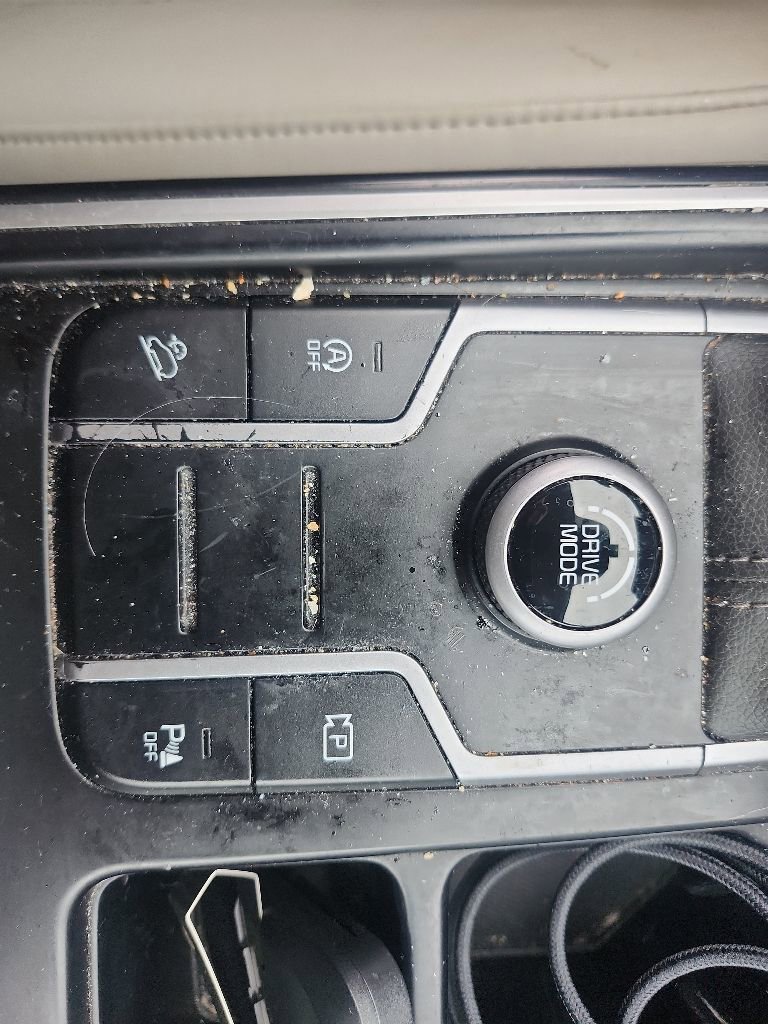 Used 2023 Kia Sorento S w/ Panoramic Sunroof Package FWD image 8