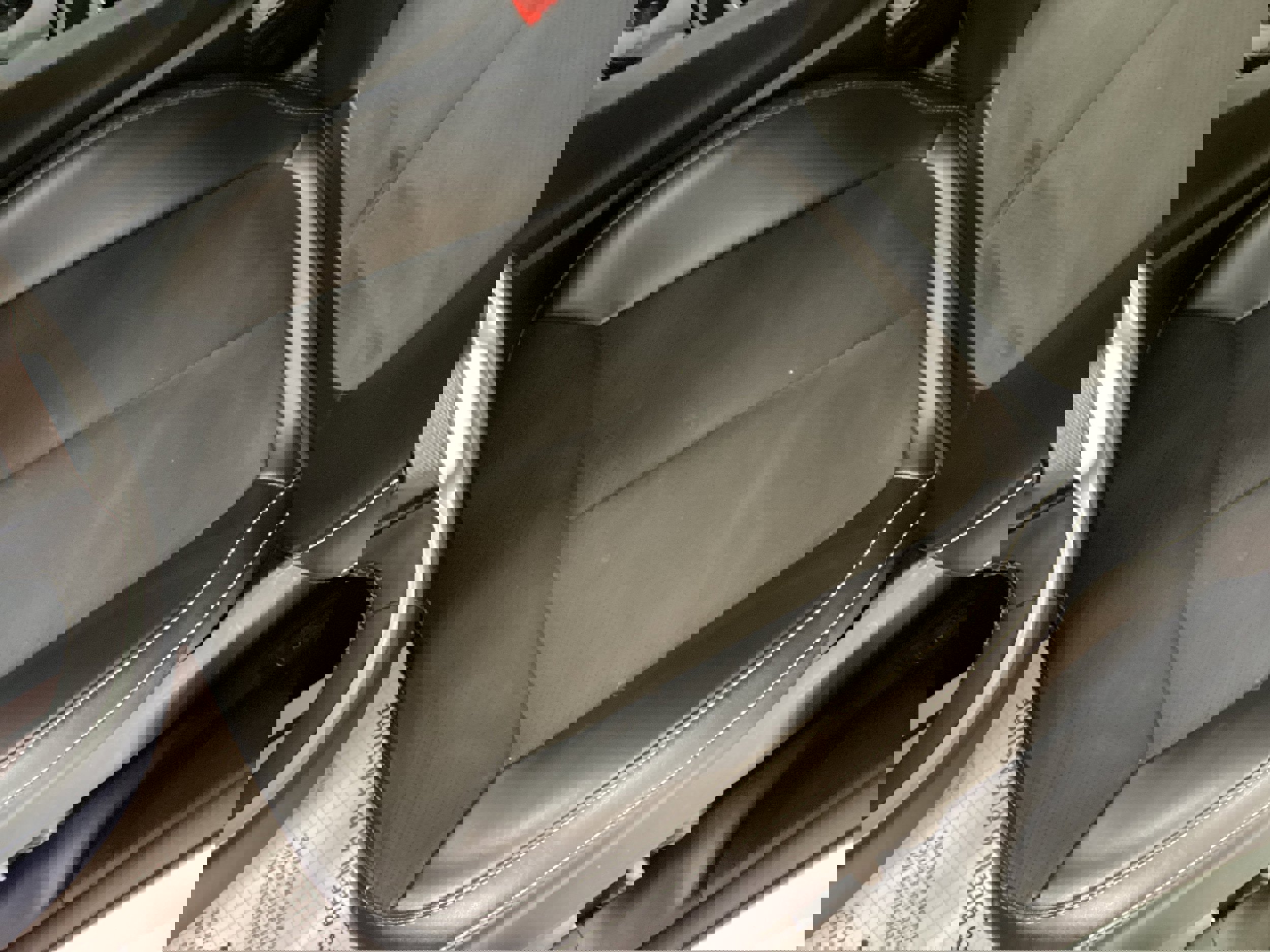 Used 2024 Jeep Grand Cherokee Altitude image 17