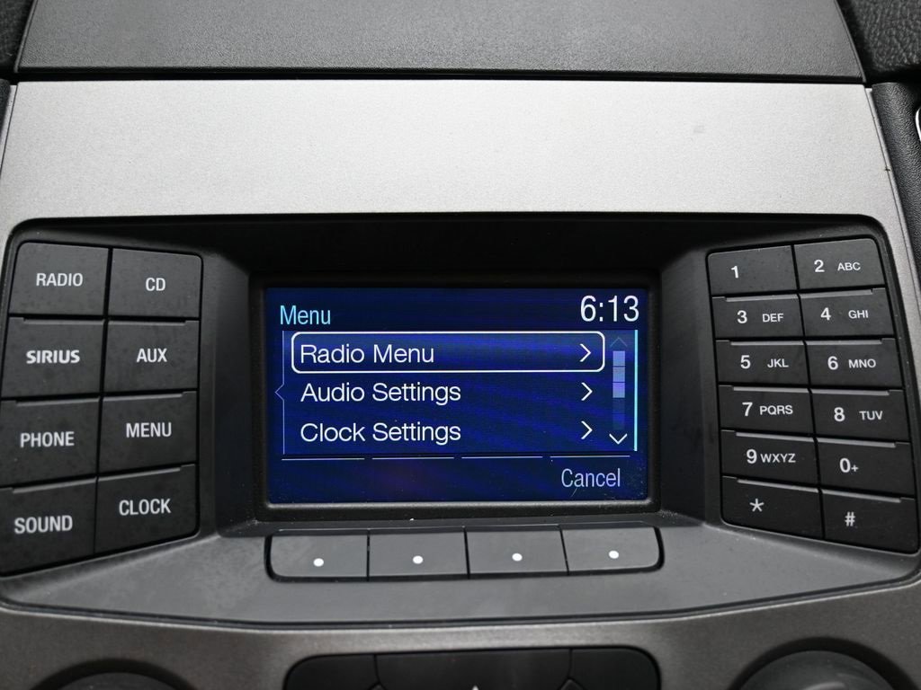 Used 2016 Ford Taurus SE image 20