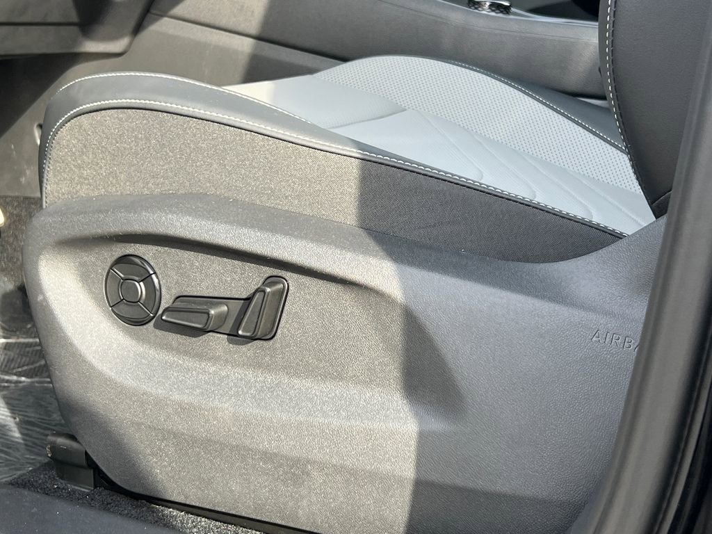 New 2026 Volkswagen Tiguan SE R-Line AWD/4WD image 20