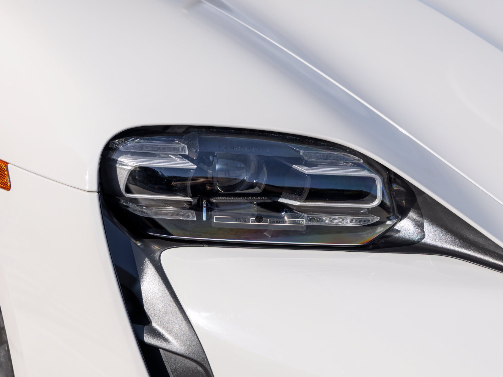 Certified 2023 Porsche Taycan 4S AWD/4WD image 15