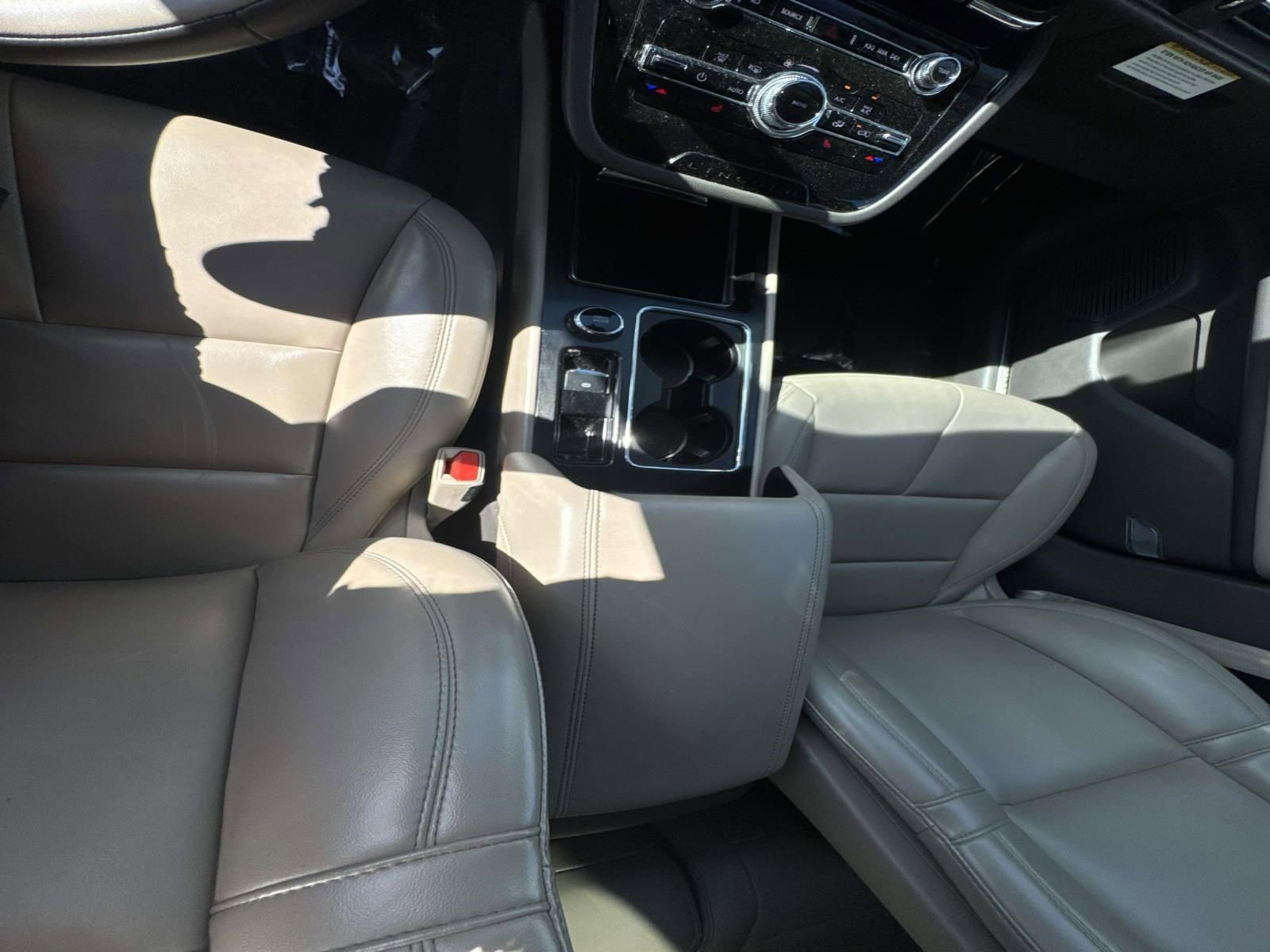 Used 2022 Lincoln Corsair FWD image 24