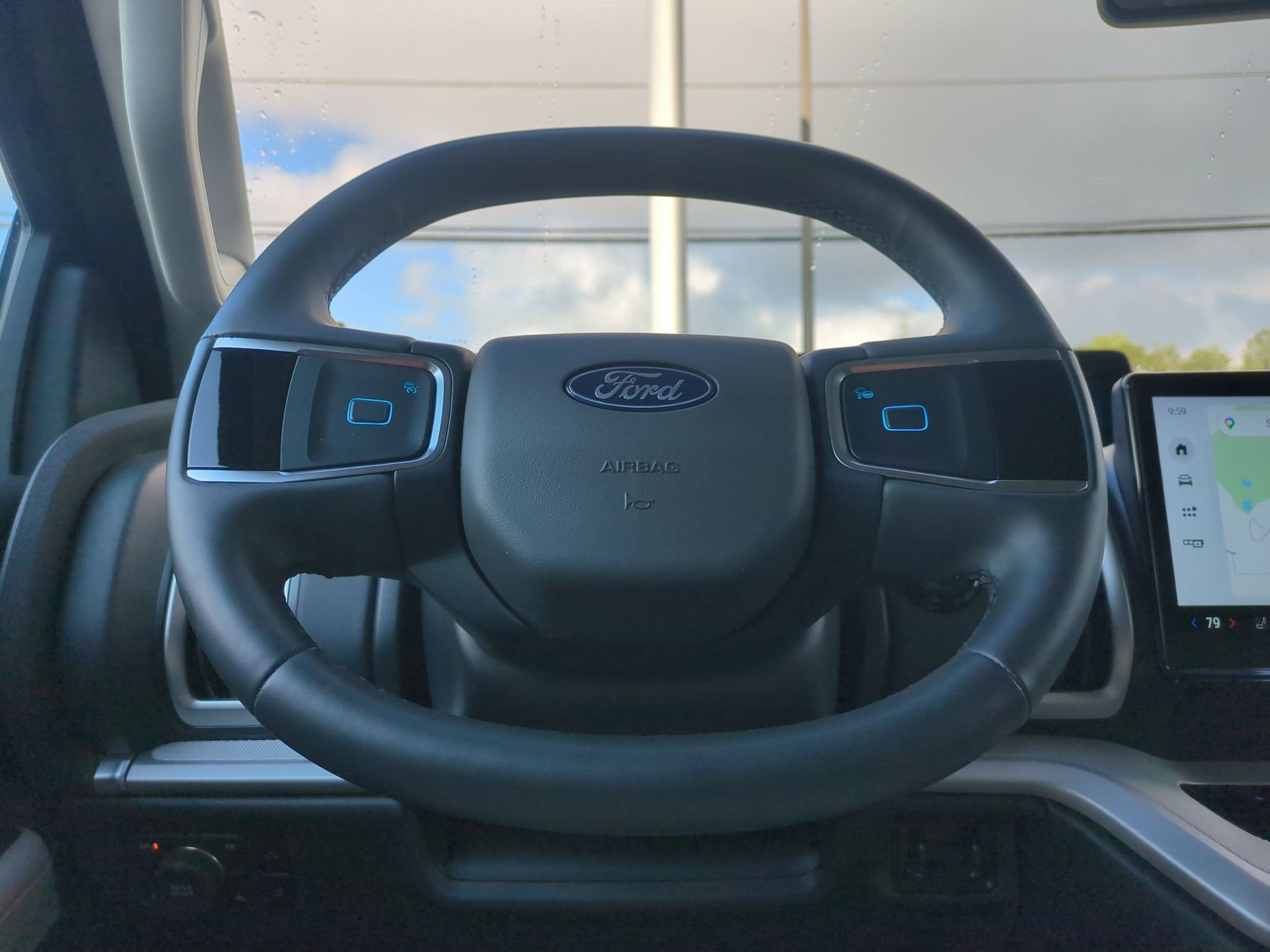 Certified 2025 Ford Expedition Active AWD/4WD image 15