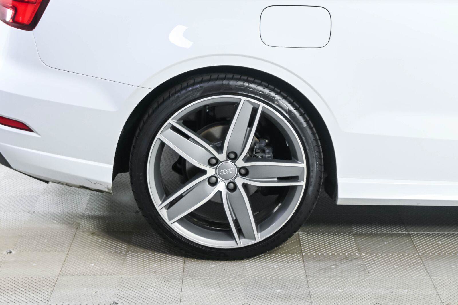 Used 2018 Audi A3 2.0T Premium Plus w/ Premium Plus Package FWD image 30