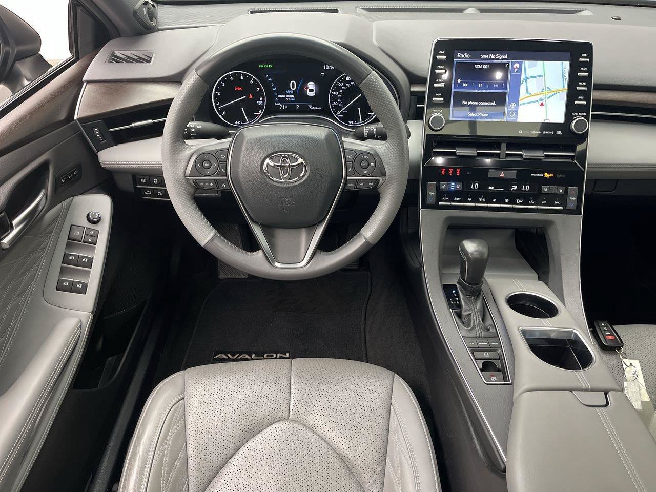 Used 2021 Toyota Avalon Limited w/ Advanced Safety Package FWD image 14