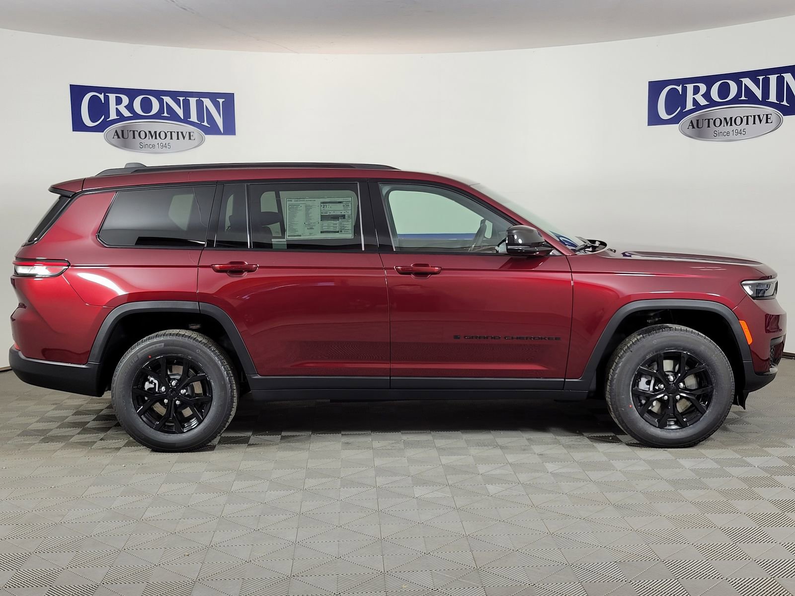 New 2025 Jeep Grand Cherokee L Altitude w/ Trailer Tow Package image 6