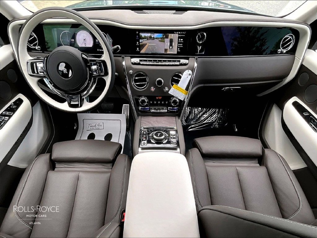 New 2027 Rolls-Royce Cullinan AWD/4WD image 5
