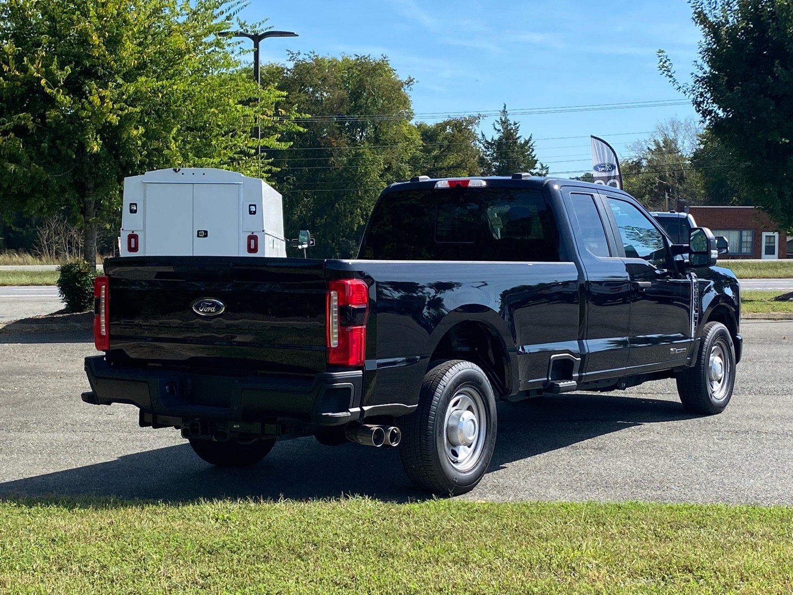 Certified 2024 Ford F350 XL w/ 360-Degree Camera Package RWD image 4