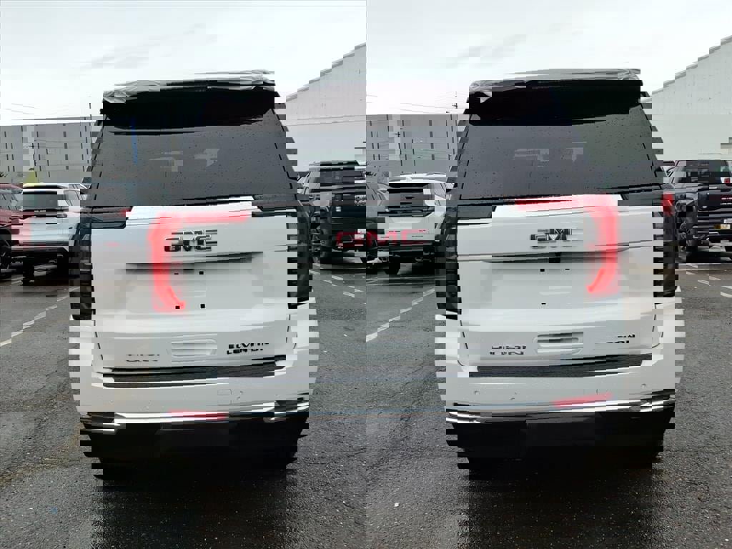 New 2026 GMC Yukon Elevation w/ LPO, Floor Liner Package image 6