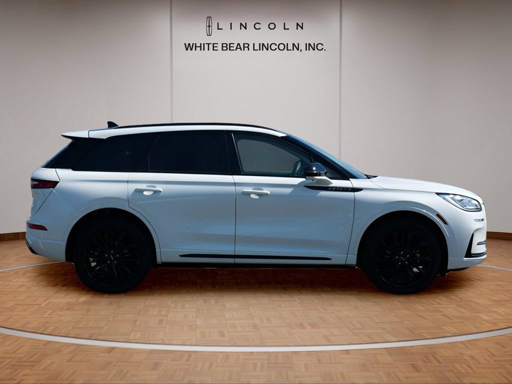 Certified 2023 Lincoln Corsair Reserve w/ Equipment Group 201A AWD/4WD image 4