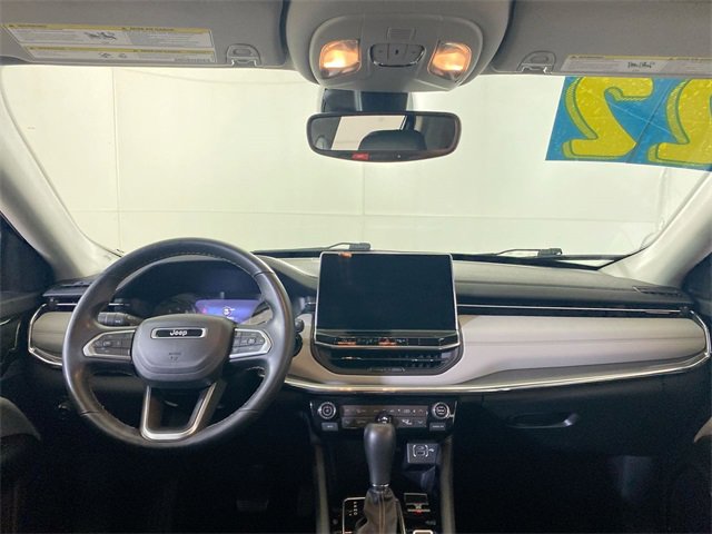 Used 2022 Jeep Compass Limited image 33