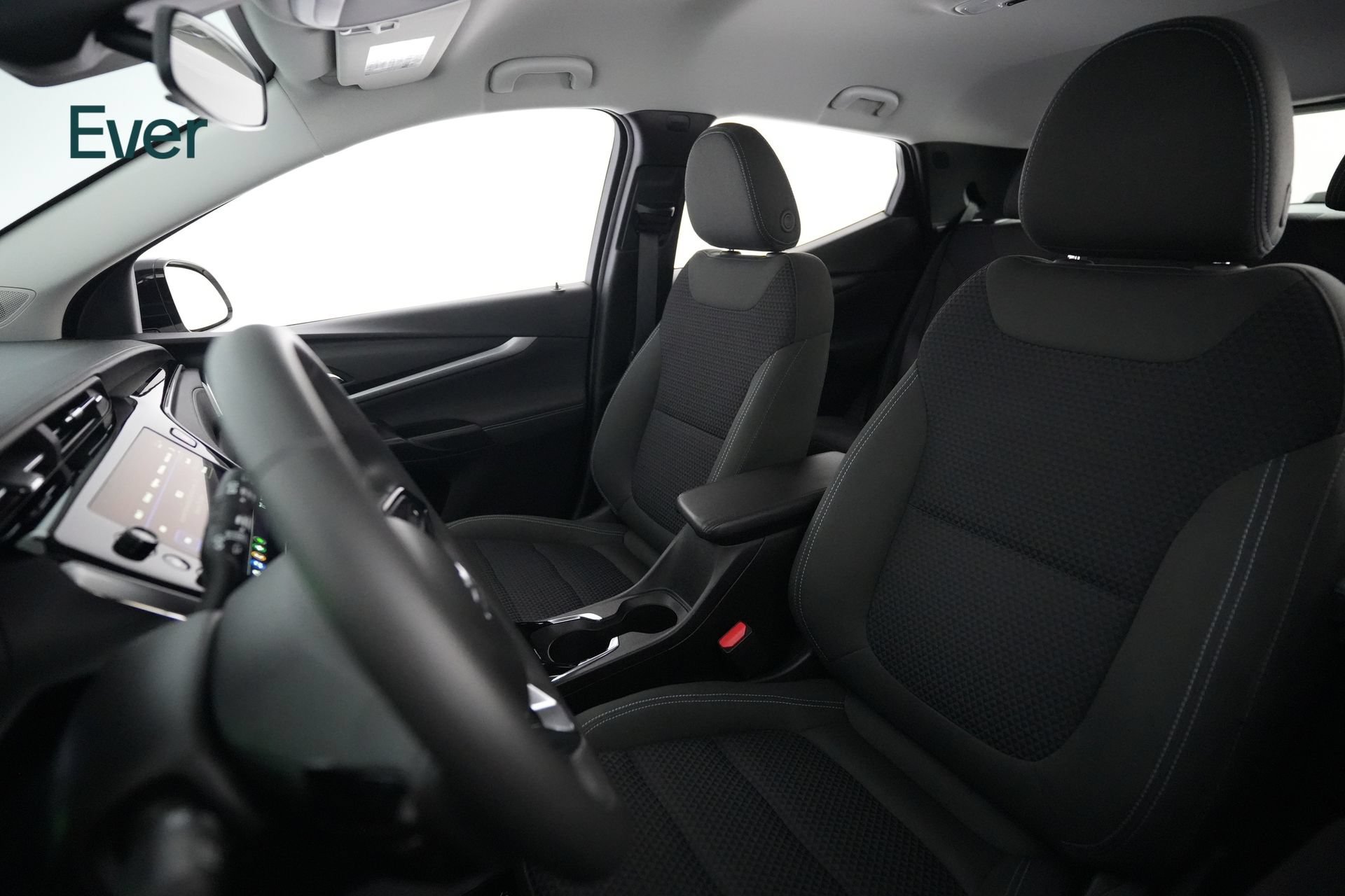 Used 2023 Chevrolet Bolt EUV LT w/ Redline Edition FWD image 4